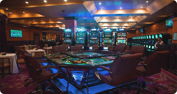 Покерный зал Фламинго.